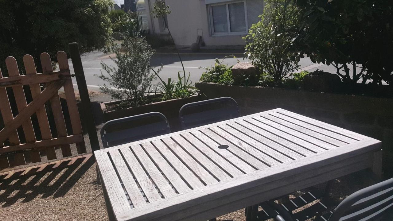 Appartement Spacieux A 200 M De La Plage - Hotel De L'Europe Perros-Guirec Bagian luar foto